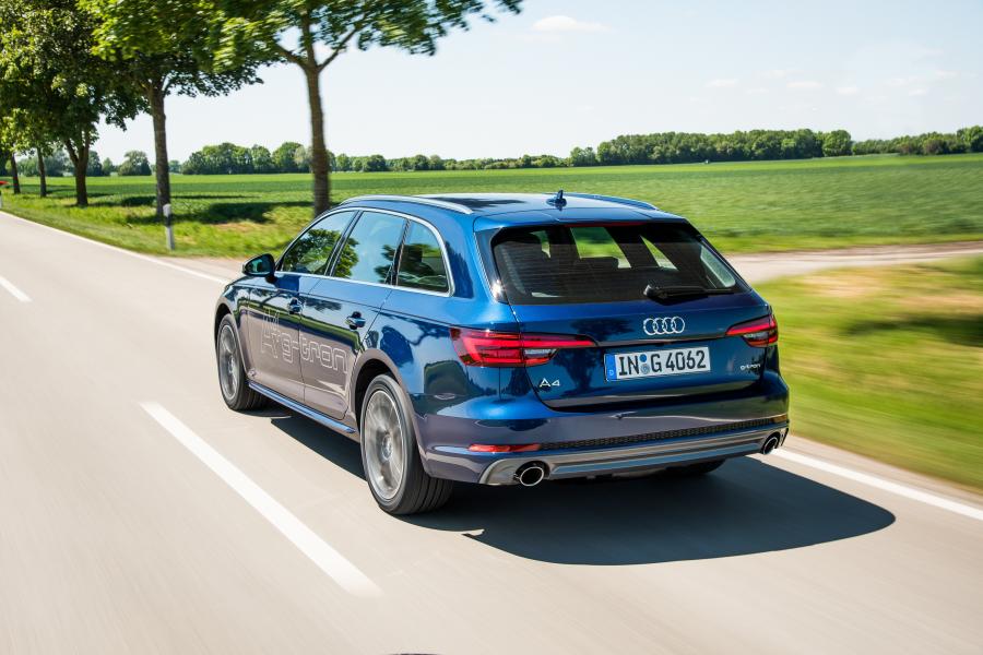  Audi A4 Avant g-tron S-Line (B9) 2017 года  (WW) (фото 20 из 27)